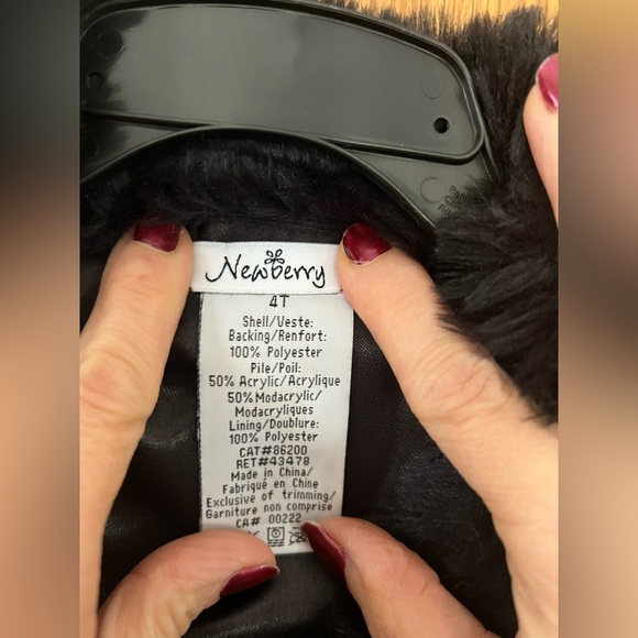 Kids Black Faux Fur Coat - Newberry Size 4T - Picture 3 of 6